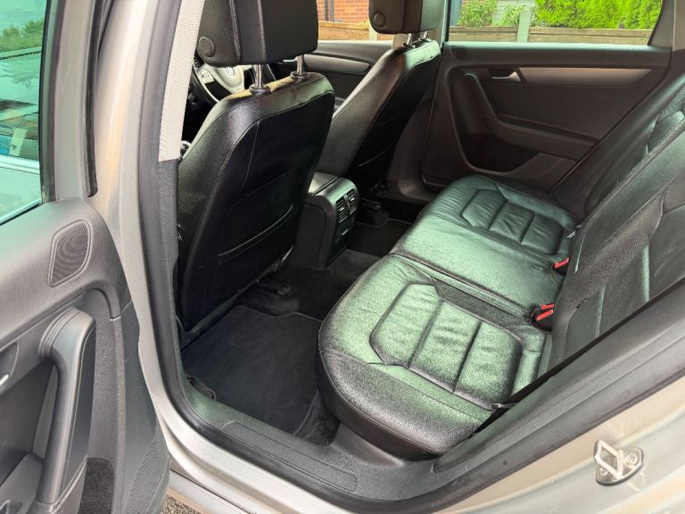 2015 Volkswagen Passat Executive Style 2.0TDI 177 6 Speeds.