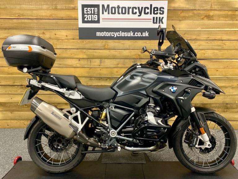 2023 BMW R1250GS Triple Black Ultimate edition, 1 Owner FSH, Akrapovič exhaust+