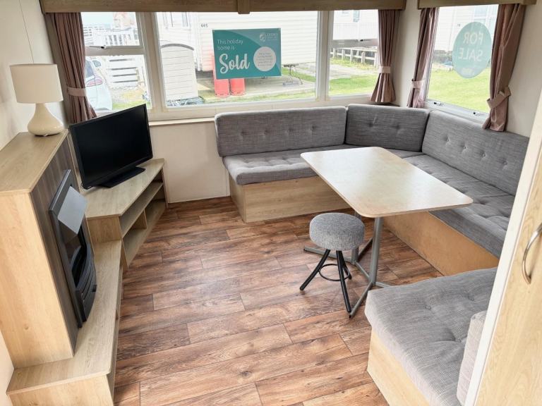 STATIC CARAVAN FOR SALE - BARMOUTH SUNNY SANDS SITE FEES £2995 FIXED FOR 3 YEARS