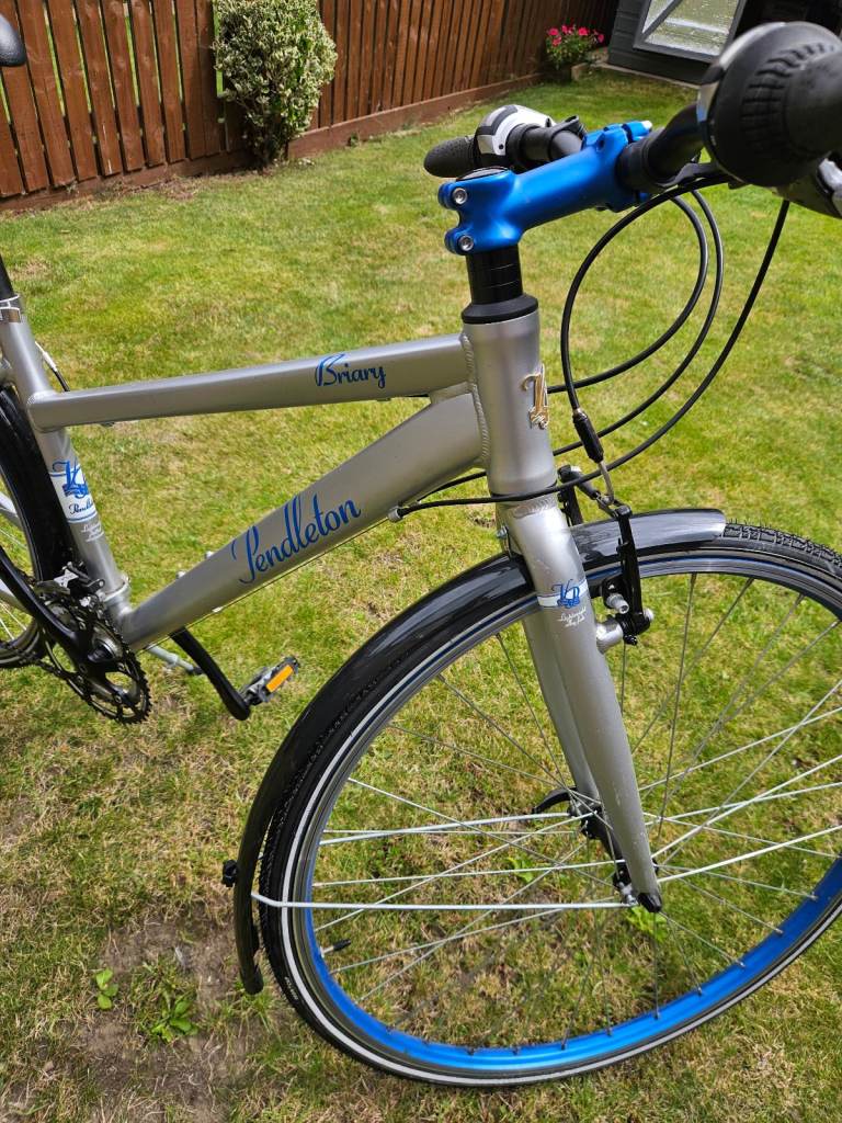 Pendleton Briary Hybrid Bike