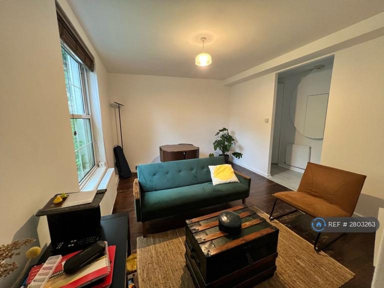 2 bedroom flat in Crowland House, London, NW8 (2 bed) (#2803263)