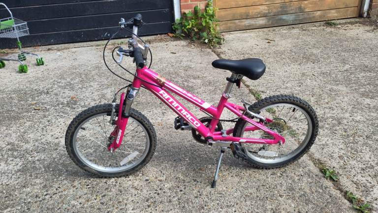 18in Kids Pink Mountain Bike - Good Condition