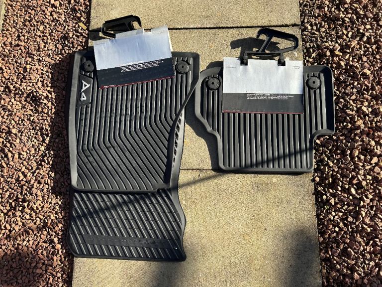 Audi A4 rubber mats 