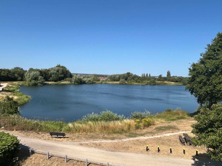 FOR RENT LARGE ONE BED FLAT SANDHILL STREET WORKSOP S80 1SY .... BEAUTIFUL VIEWS !!