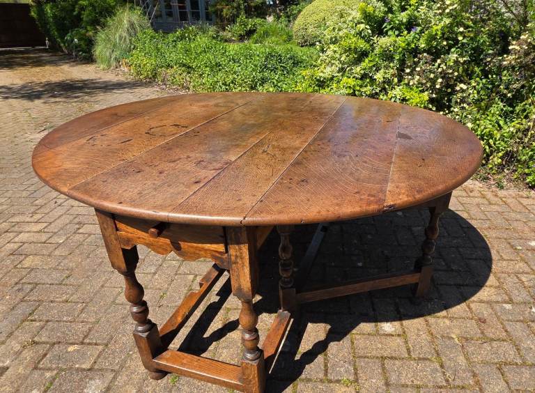 Antique oak gate leg dining table