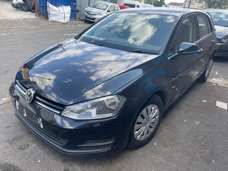 14 Vw Golf Mk7 1.2tsi CJZB-PKH 5Speed Black Lc9x BREAKING parts