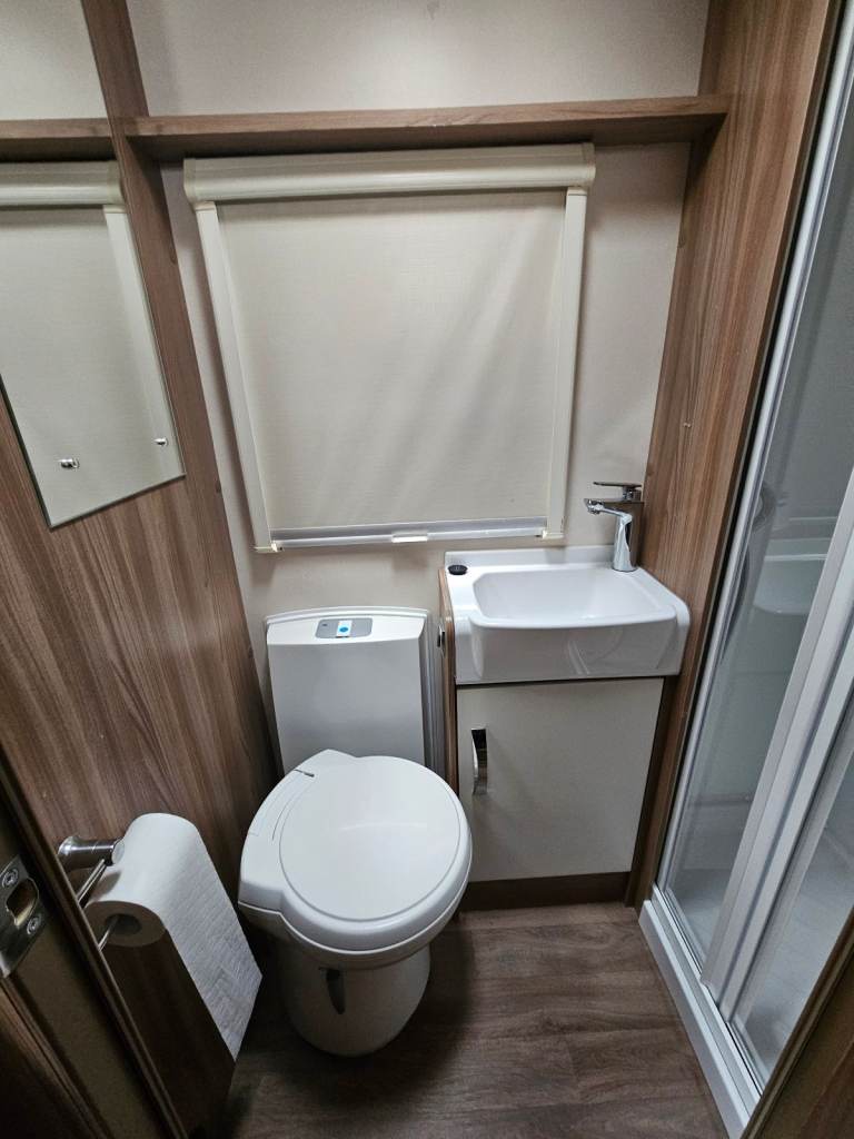 SWIFT Sprite Major 6 TD 6 Berth End Bedroom 2018 in very good condition. 