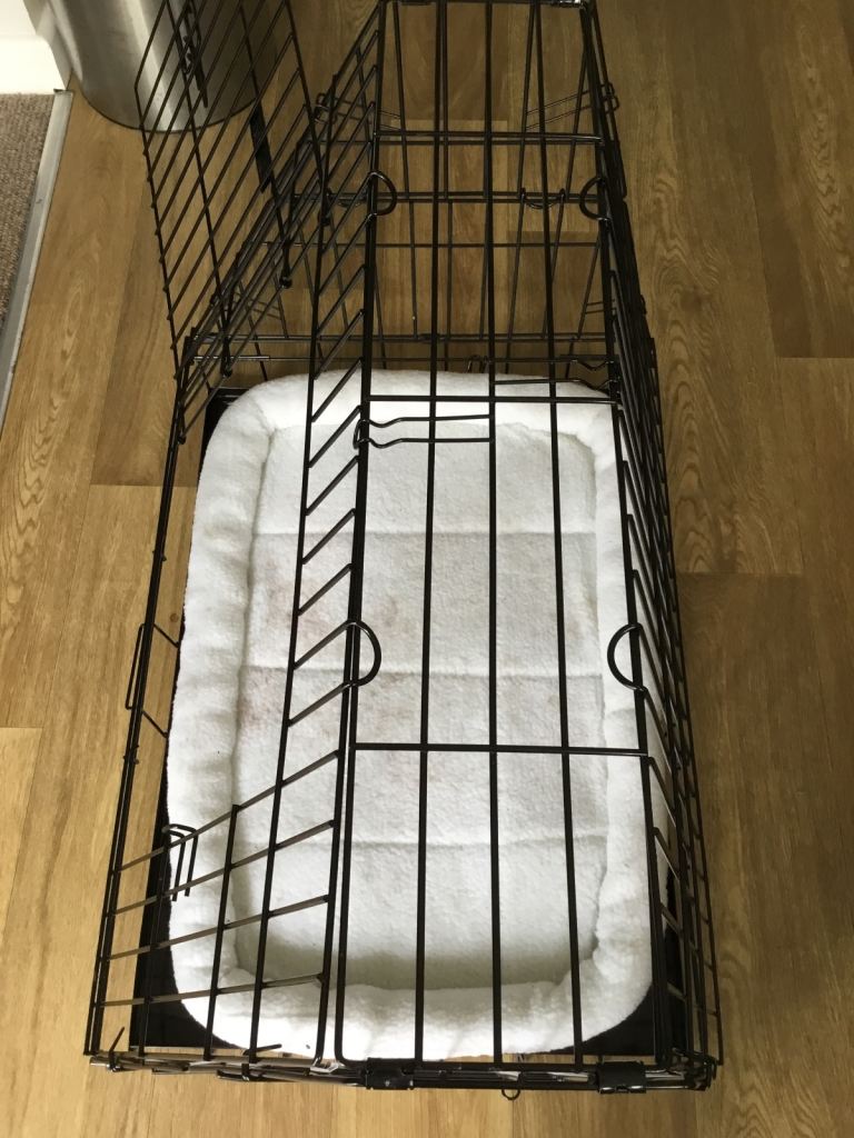 Dog Crate Medium Size with Soft Cushion Pad
