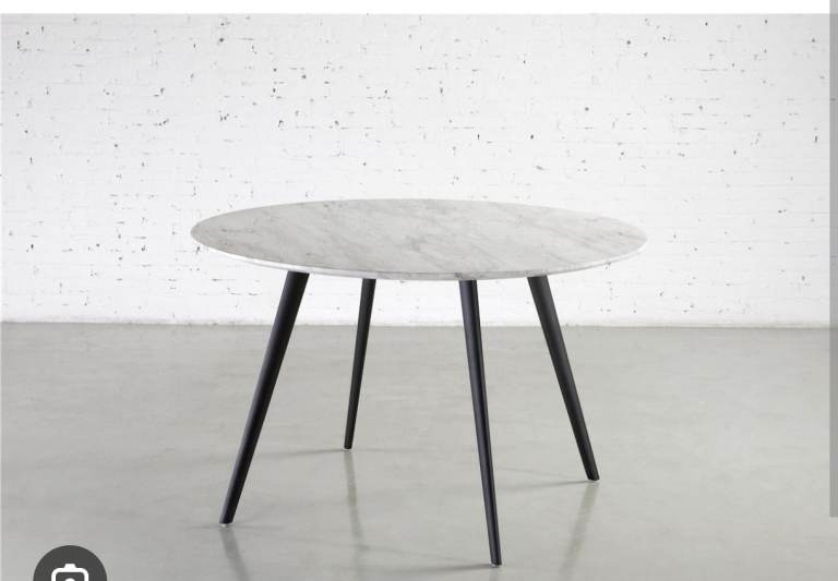 AIRFOIL TABLE WITH BLACK LEGS 