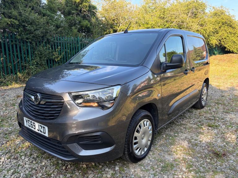 2019 Peugeot Expert 1400 2.0 BlueHDi 120 Professional  PANEL VAN Diesel Manual