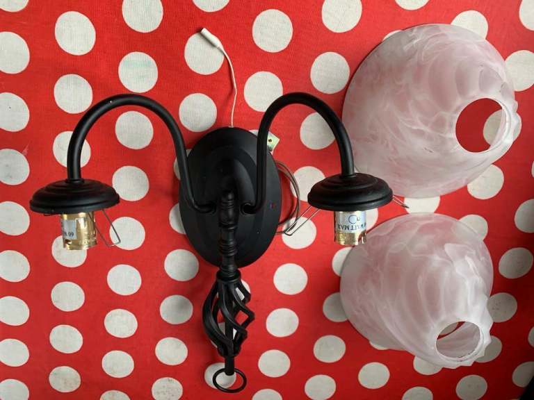 Wall mounted electric light 