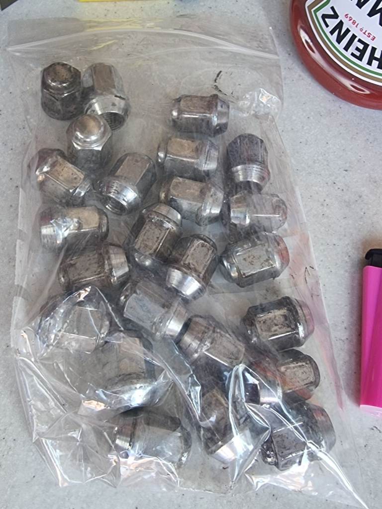 4 x 18" Alloy Wheels 