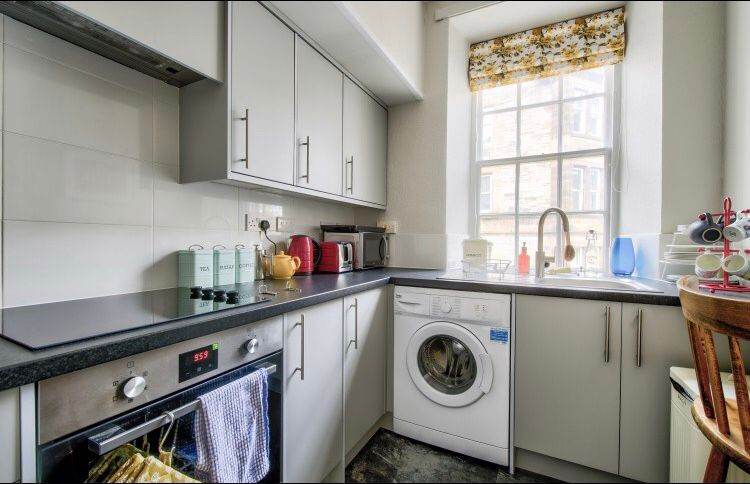  Fantastic, 1 bedroom flat in sought after, central location – available soon!