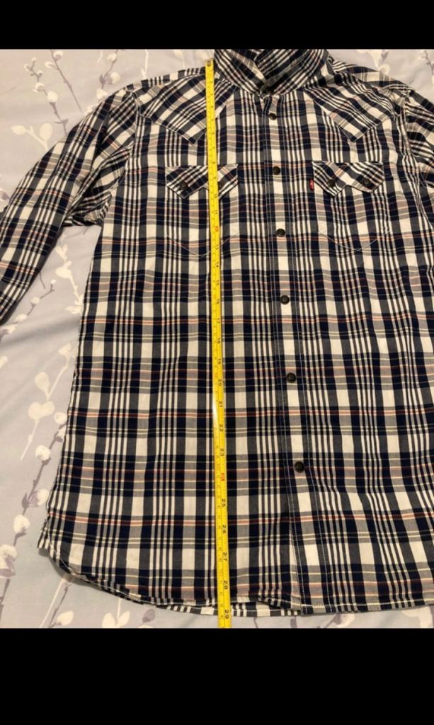 Men’s Levi’s Shirt. Medium. NWOT.