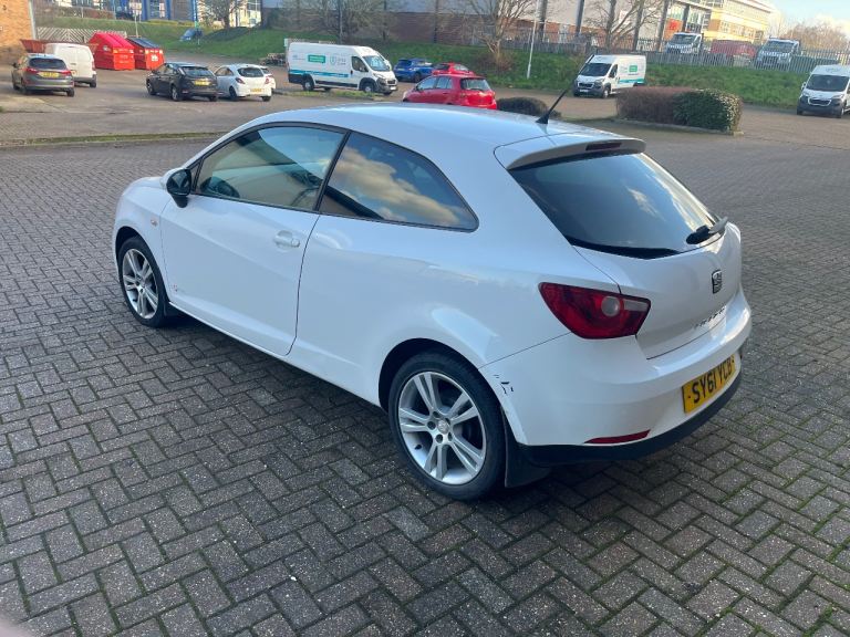 Seat, IBIZA, Hatchback, 2012, Manual, 1390 (cc), 3 doors