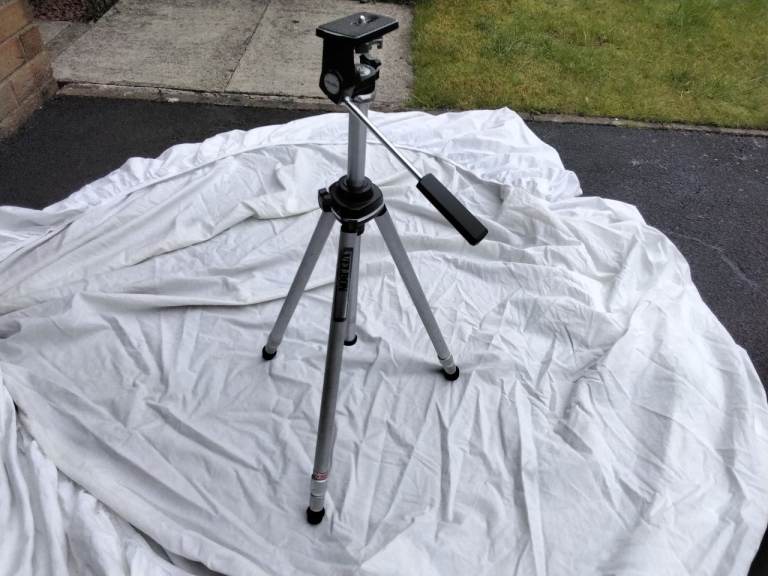 Velbon camera tripod