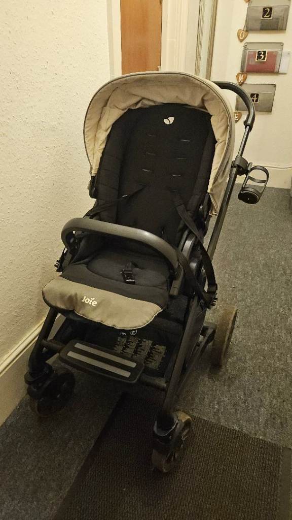 Very good used Joie 3-in-1 Baby Travel System