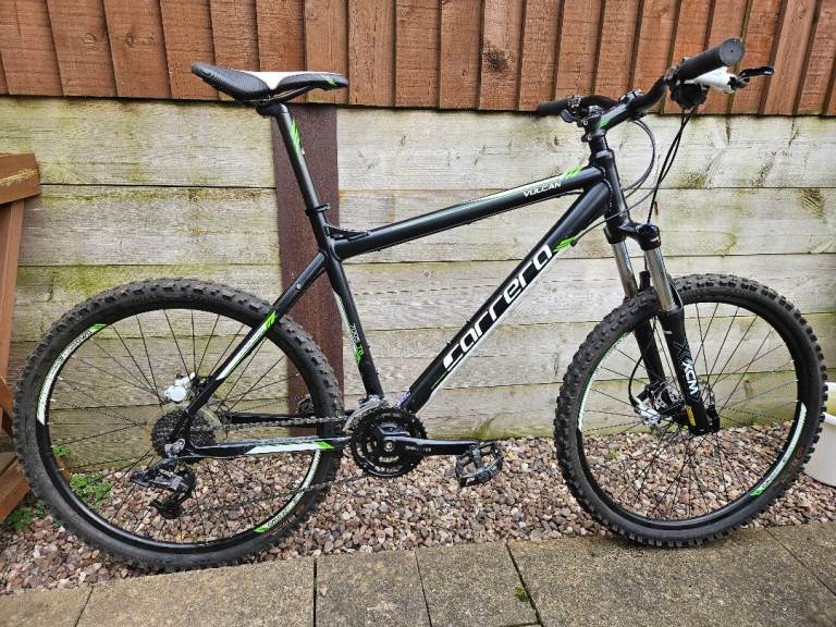 Carrera Vulcan Mountain Bike 26" wheels