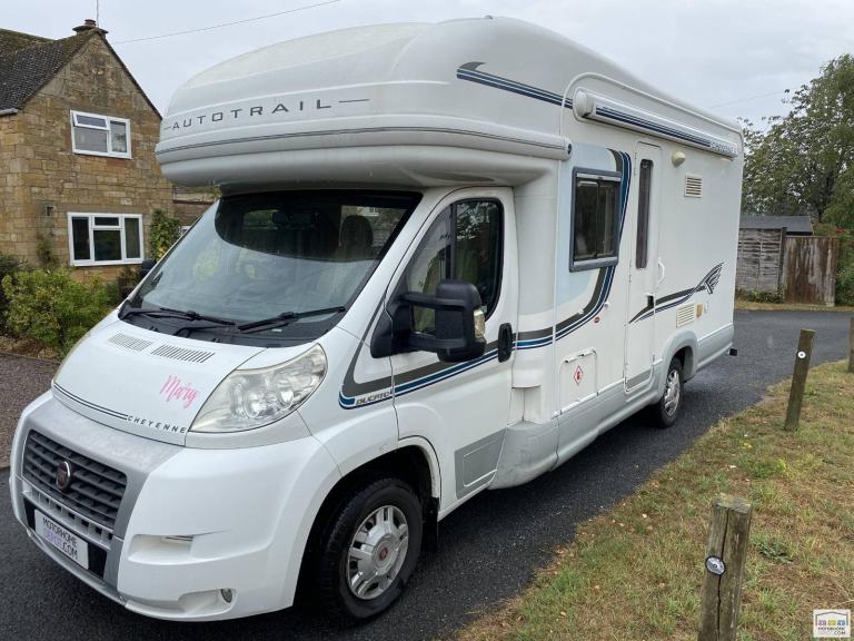 AUTO-TRAIL CHEYENNE 635 SE - 2007 - END WASHROOM - 2 BERTH - PARALLEL LOUNGE