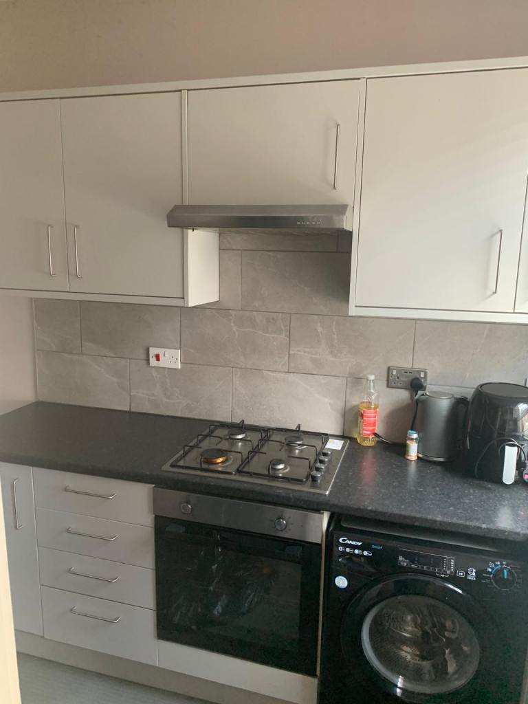 Immaculate 2 bed house for rent LS11