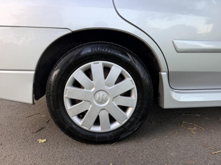 SUZUKI LIANA 1.6 GLX 2004