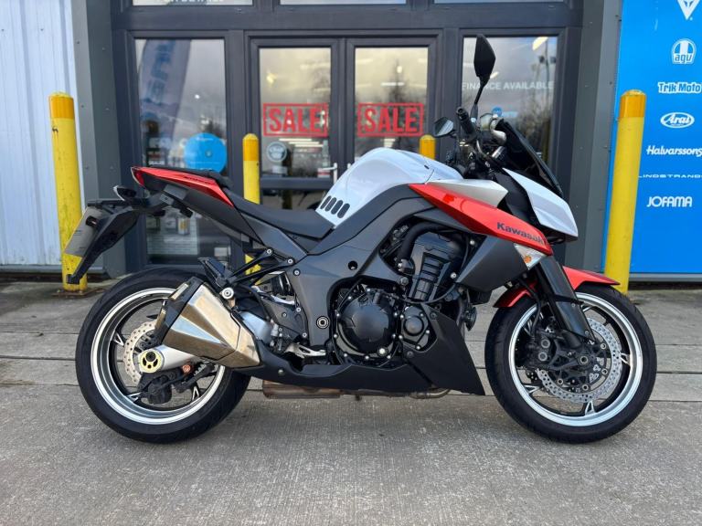 2010 Kawasaki Z1000 - 17k miles