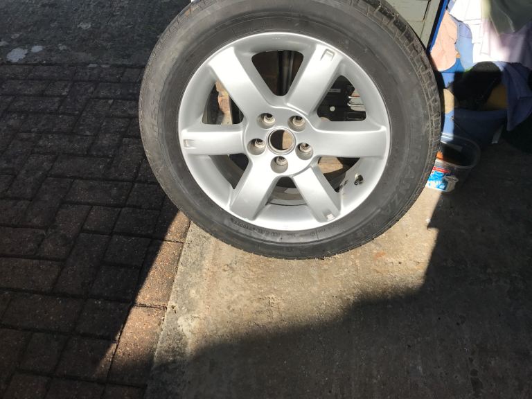 Alloy car wheel 