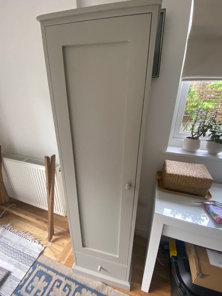 Scumble Goosie cupboard painted Harwick white.