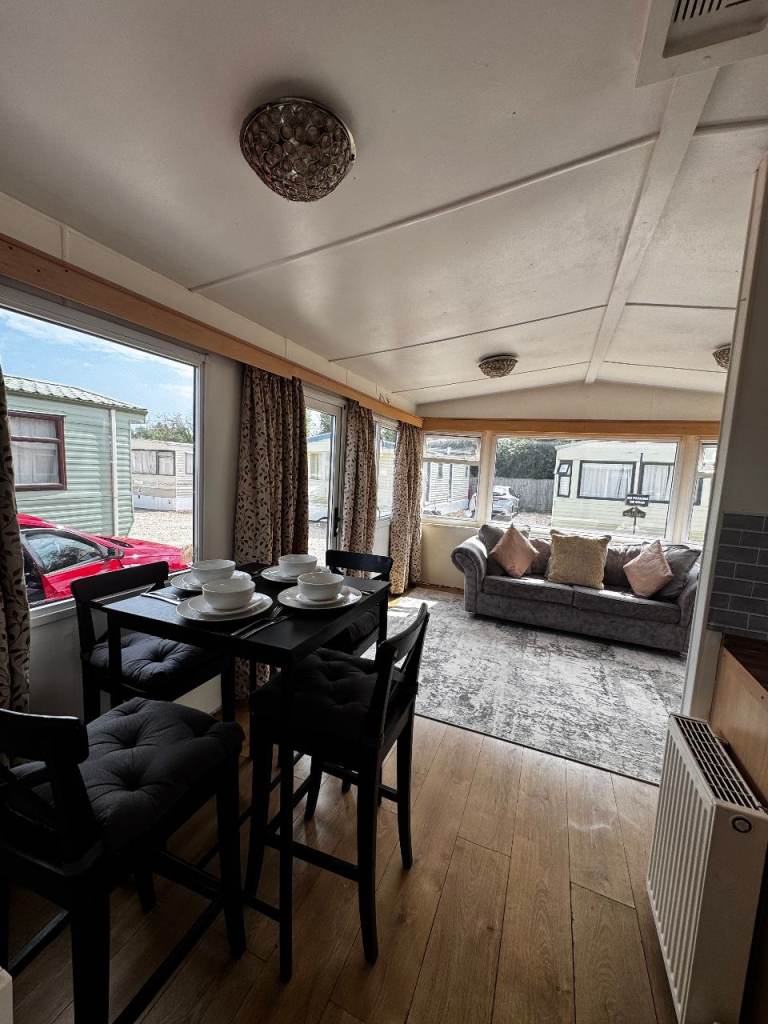 Static Caravan to Let