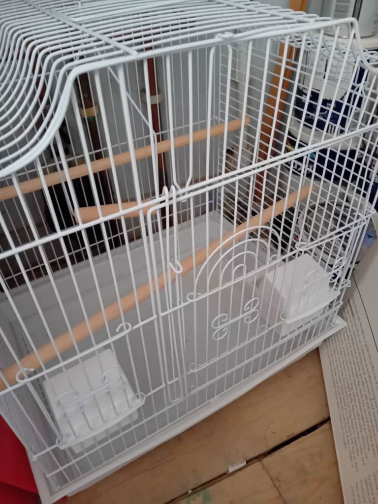 For sale bird cage in good condition 