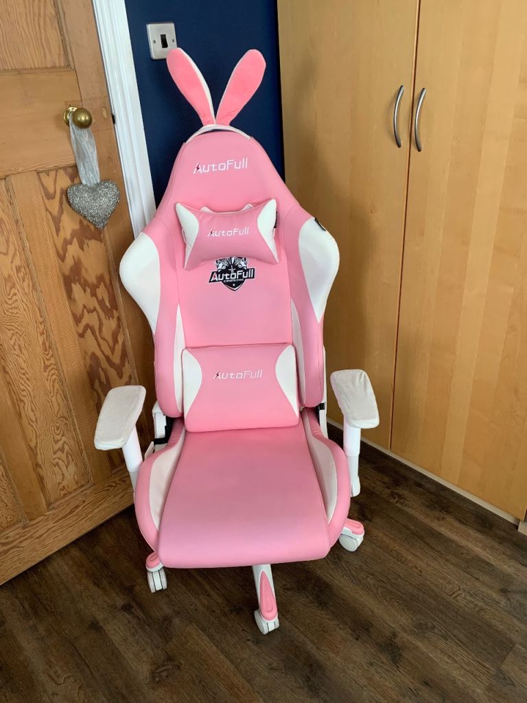 AutoFull Pink Gaming Chair with Bunny Ears – As Good As New