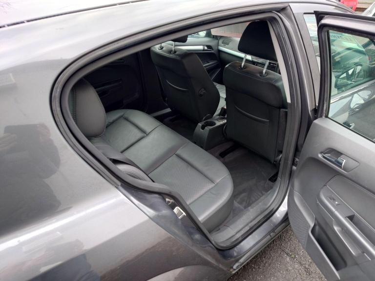 2010 Vauxhall Astra 1.6i 16v Elite 5dr HATCHBACK Petrol Manual