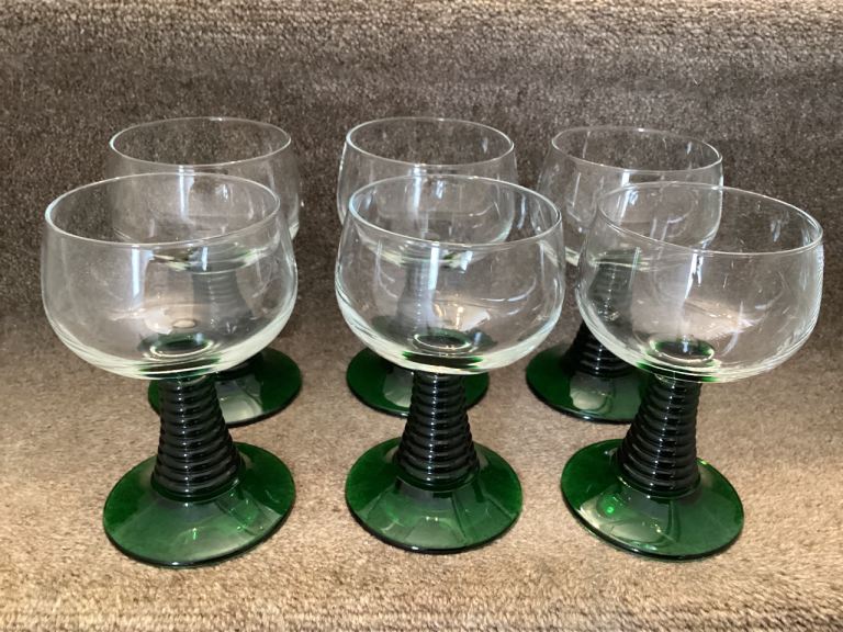 Set of 6 vintage 1970’s beautiful beehive stemmed Luminarc France £15