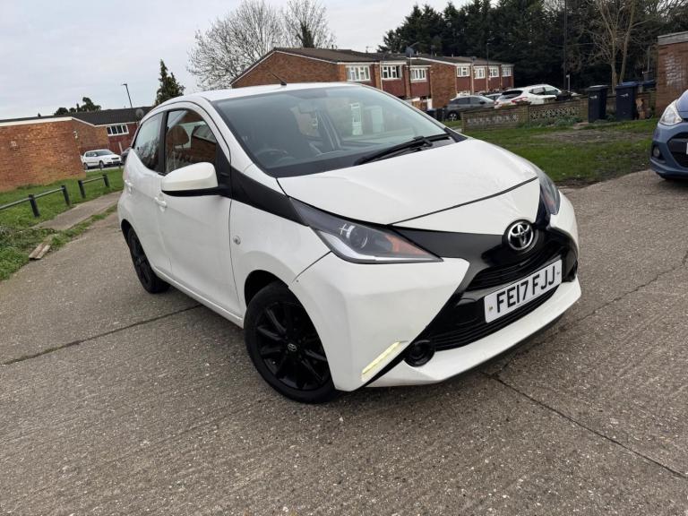 TOYOTA AYGO 1.0 VVT-i x-play 2017