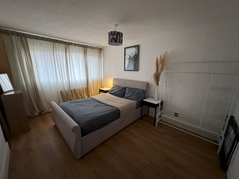 double room for single person