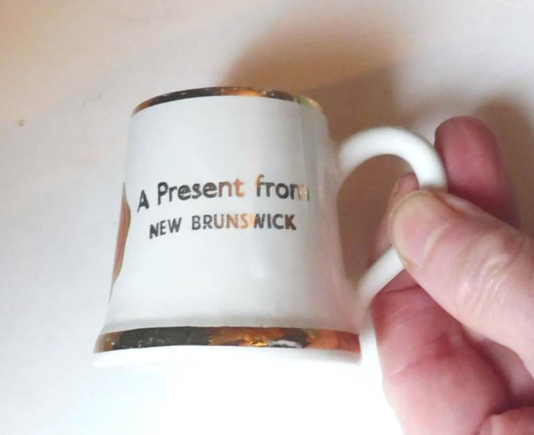 MINIATURE TANKARD GOLD-RIMMED