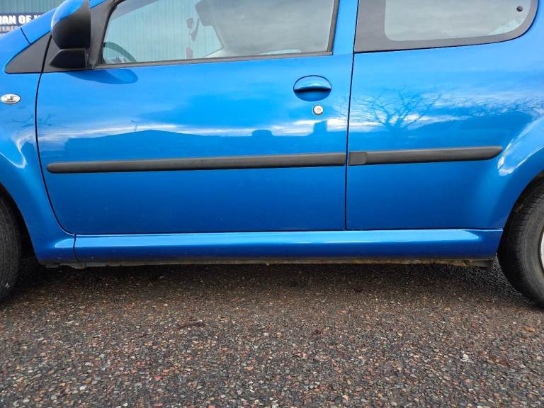 Peugeot, 107, Hatchback, 2011, Manual, 998 (cc), 5 doors