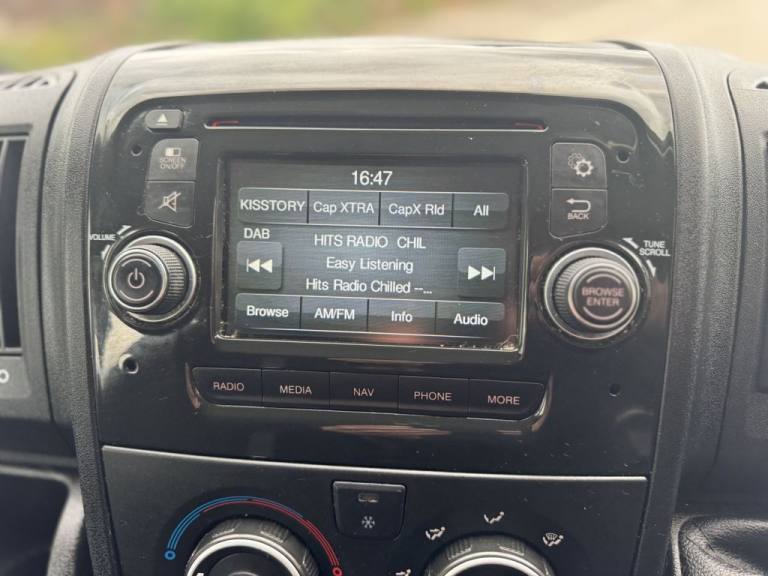 2020 Peugeot Boxer 2.0 BlueHDi 335 Built for Business Professional Crew Van 5dr Diesel Manual  PA...