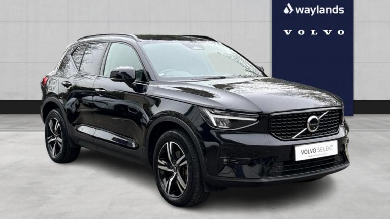 2023 Volvo XC40 2.0 B3P Plus Dark 5dr Auto Estate Petrol Automatic