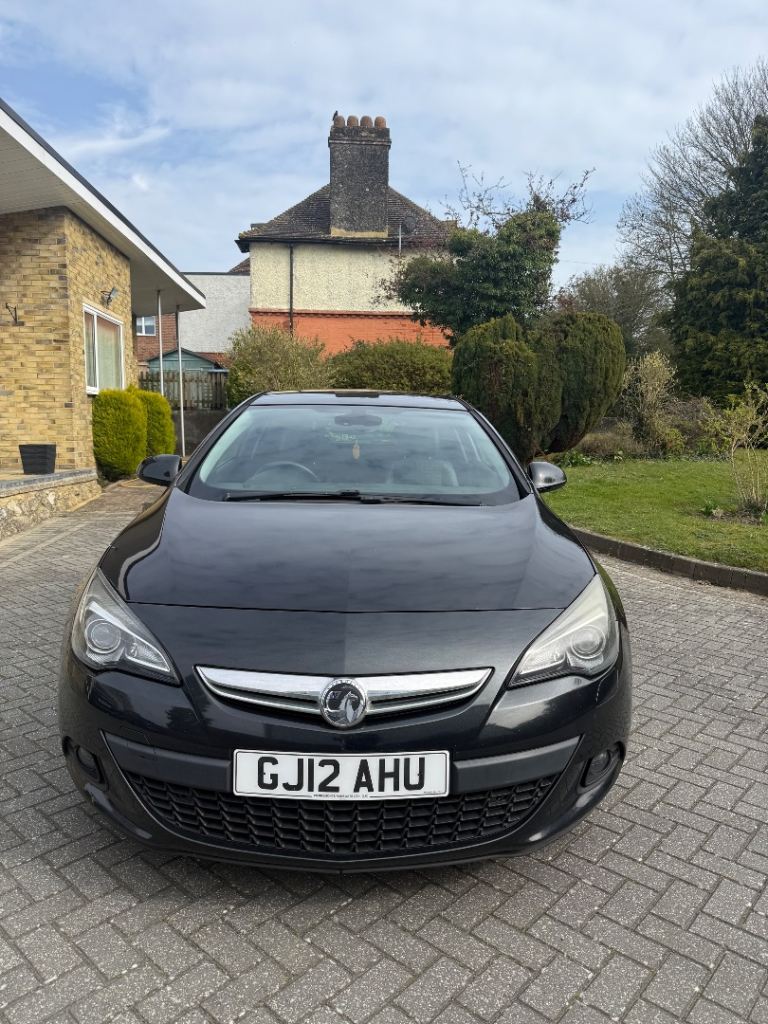 Vauxhall Astra GTC 2012