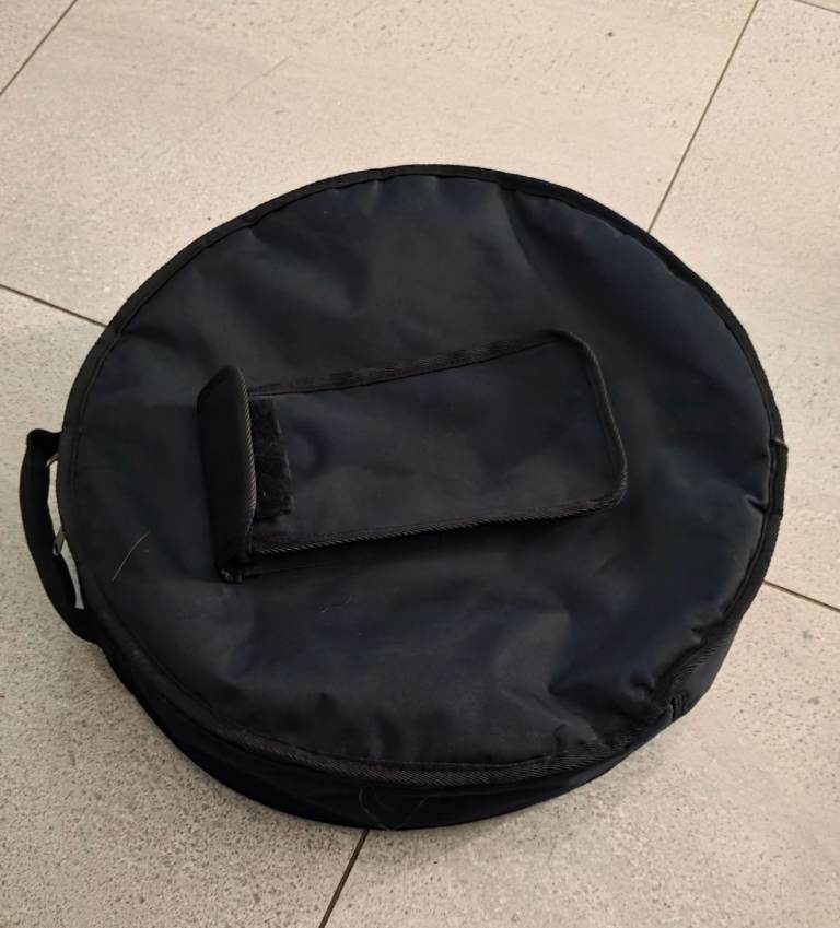 Large Padded Bodhran case with book and Tippers
