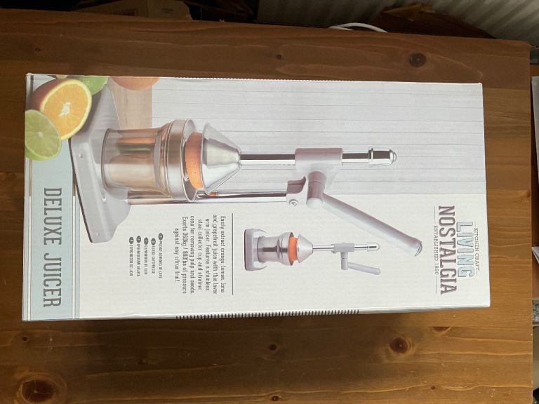 Kitchen Craft Living Nostalgia Deluxe Juicer Grey & Silver, Preowned but unused