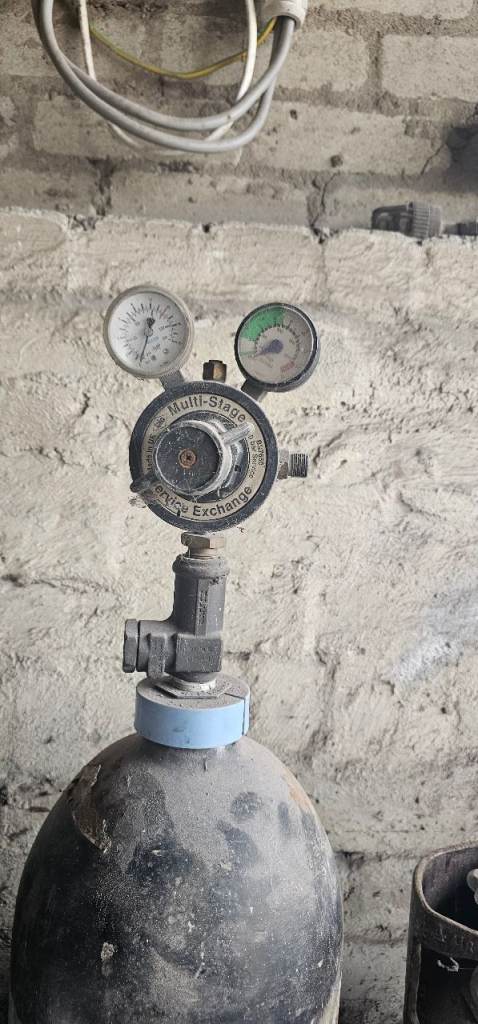 Free to collect - Empty Oxy / Acetylene Gas Bottles – Vintage Workshop / Garage / Industrial Decor