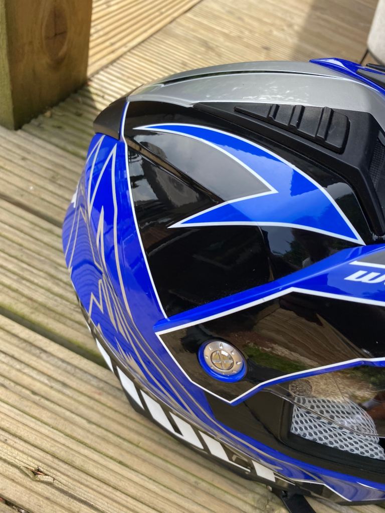 Moto x helmets 1 adult xl 1 small 