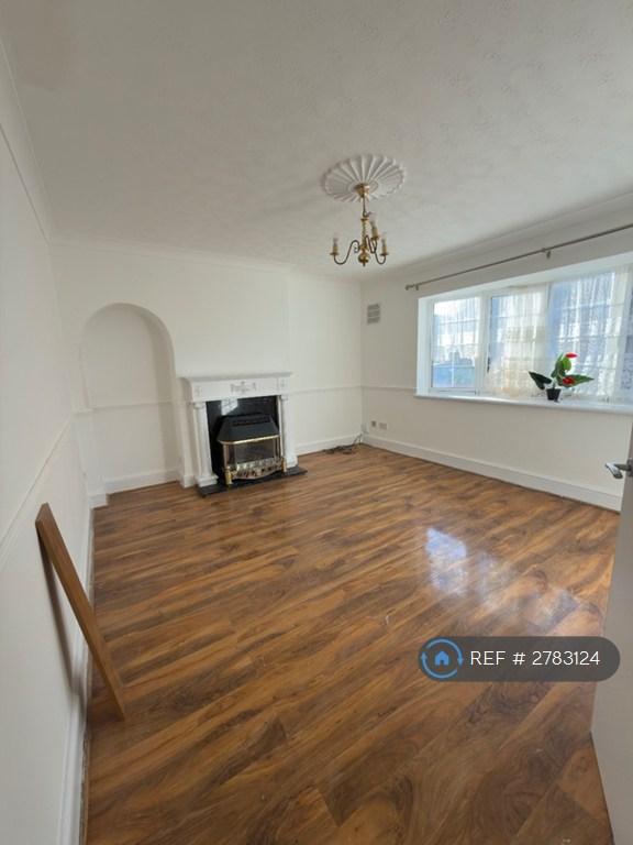 4 bedroom house in Elsinge Road, London, EN1 (4 bed) (#2783124)