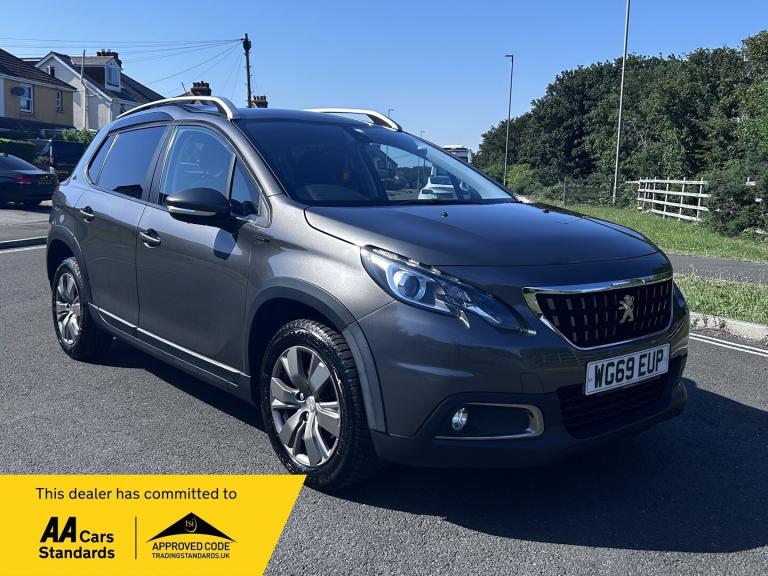 PEUGEOT 2008 1.2 PureTech Signature 2019
