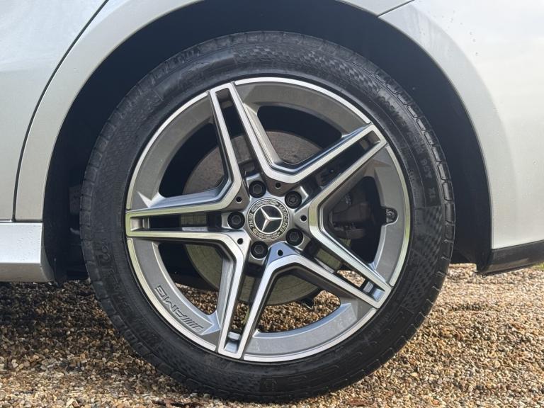 MERCEDES-BENZ A CLASS 1.3 A250e 15.6kWh AMG Line 2020