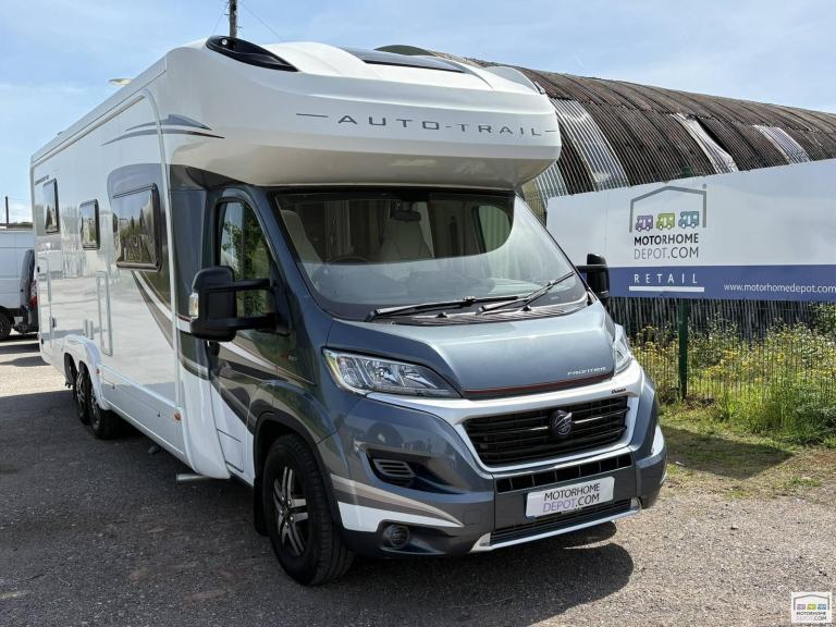 Autotrail Comanche Luxury 4 berth motorhome Island bed large garage for sale  