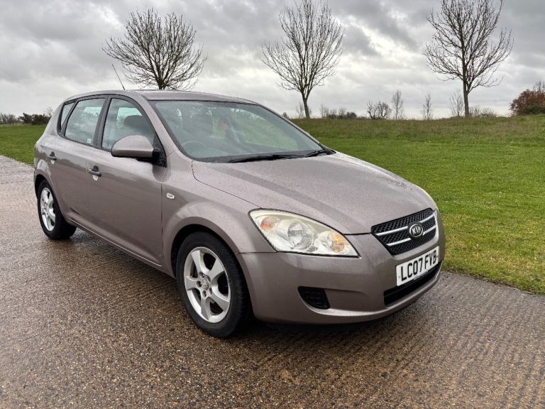 Kia, CEED, Hatchback, 2007, Manual, 1582 (cc), 5 doors