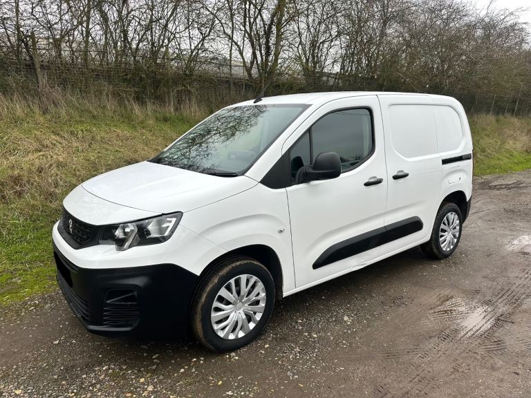 PEUGEOT PARTNER PROFESSIONAL 1.5 HDI DIESEL 2021 70-REG FULL SERVICE HISTORY DRIVES EXCELLENT
